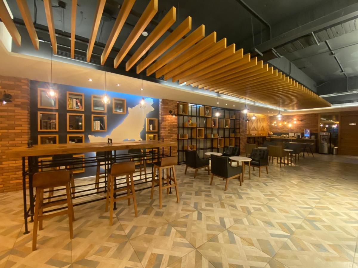 Hua Xiang Hotel -Zouying Καοσιούνγκ Εξωτερικό φωτογραφία
