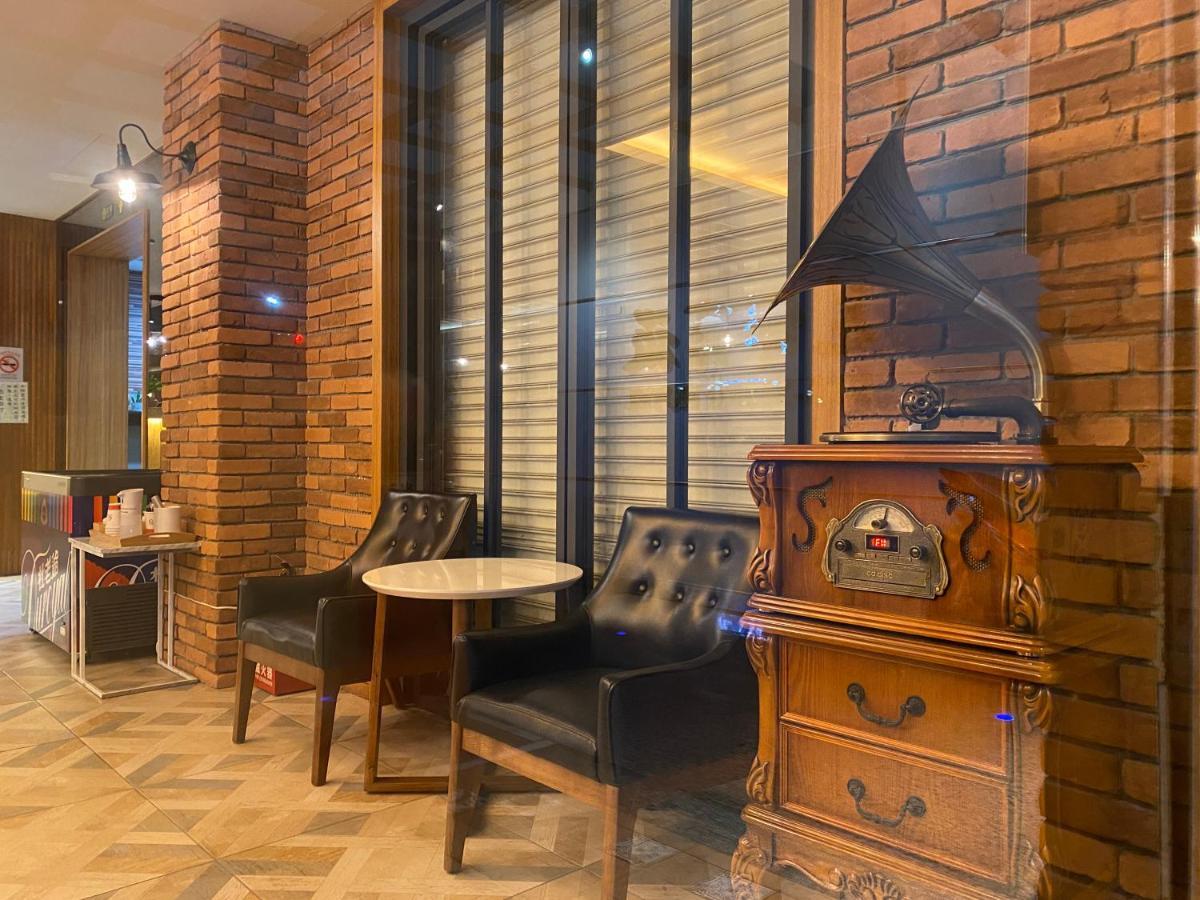 Hua Xiang Hotel -Zouying Καοσιούνγκ Εξωτερικό φωτογραφία
