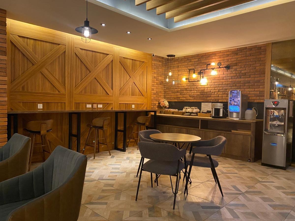 Hua Xiang Hotel -Zouying Καοσιούνγκ Εξωτερικό φωτογραφία